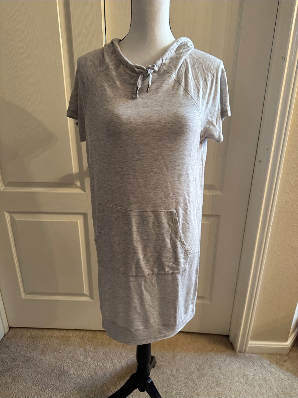 Light Gray Short-Sleeve Hooded Tunic - Size Medium